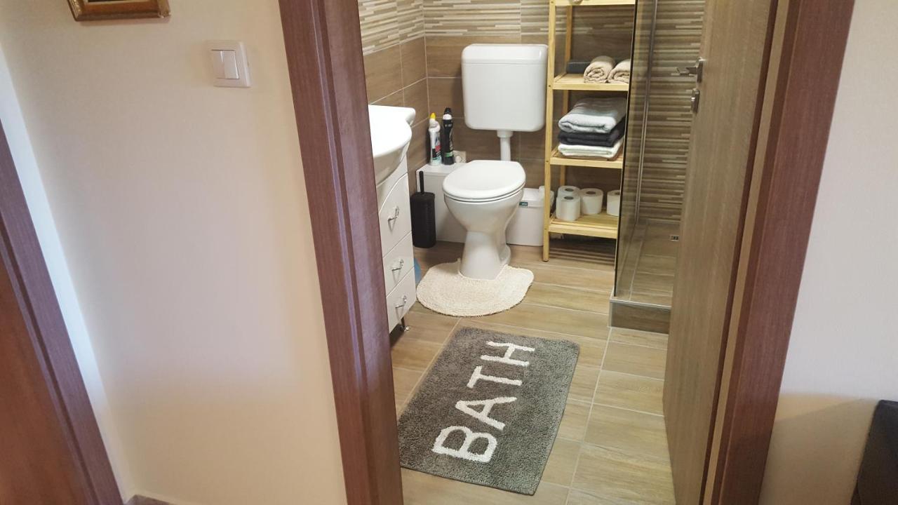 Gyoengyvirag Apartman Keszthely Exterior photo